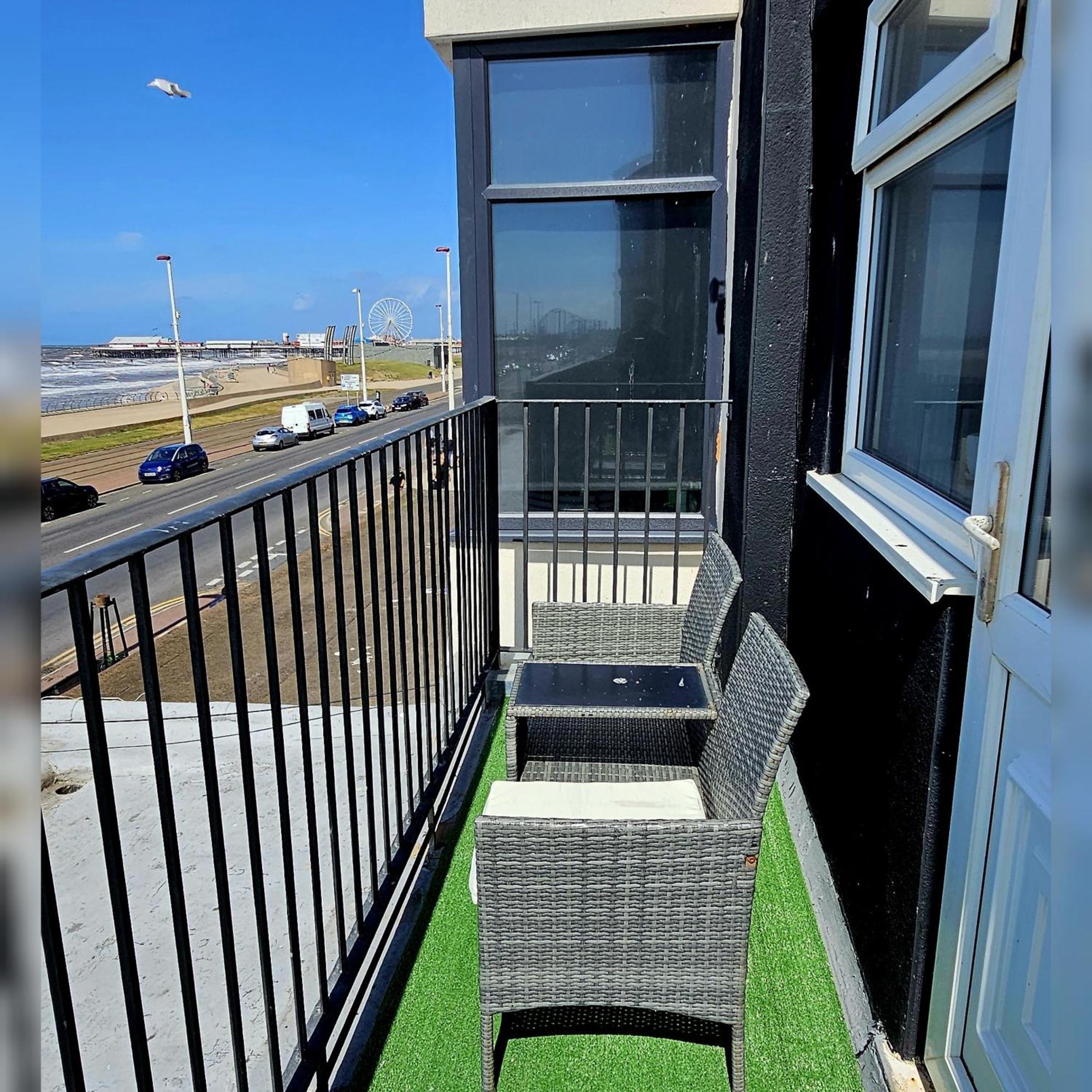 Sapphire Hotel Blackpool Promenade Exterior foto